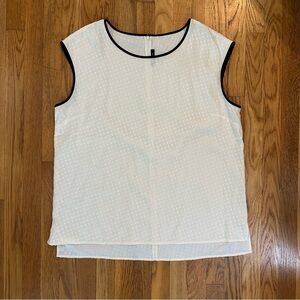 St. John White and Black Sleeveless Boxy Tank Top